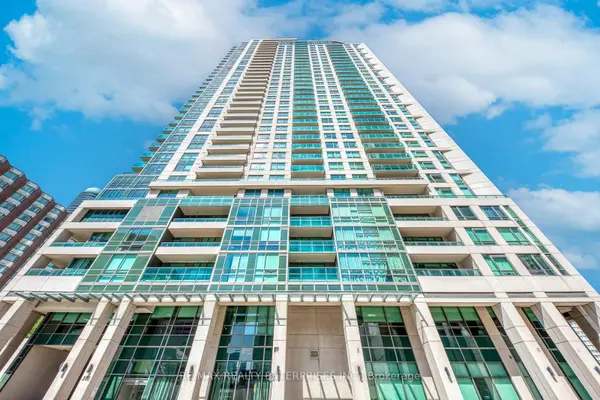 208 Enfield PL #3302, Mississauga, ON L5B 0G8