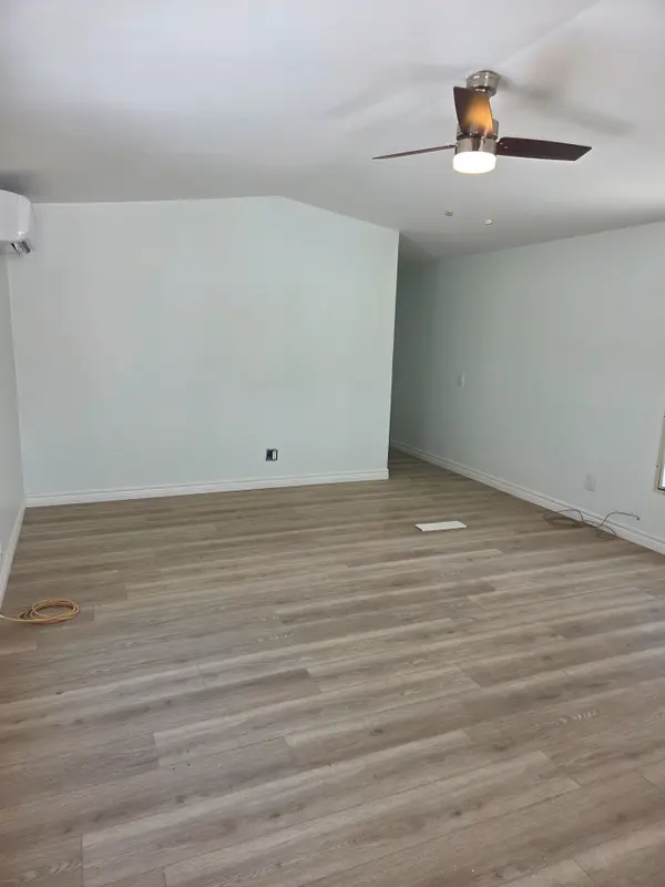 15 Taylor ST, Rideau Lakes, ON K0G 1E0