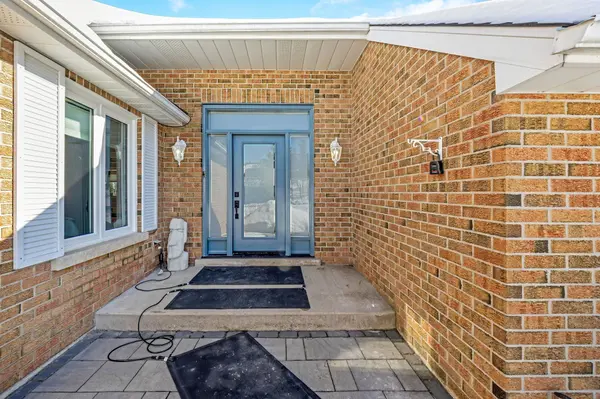 10 Kildare DR, Erin, ON N0B 1T0