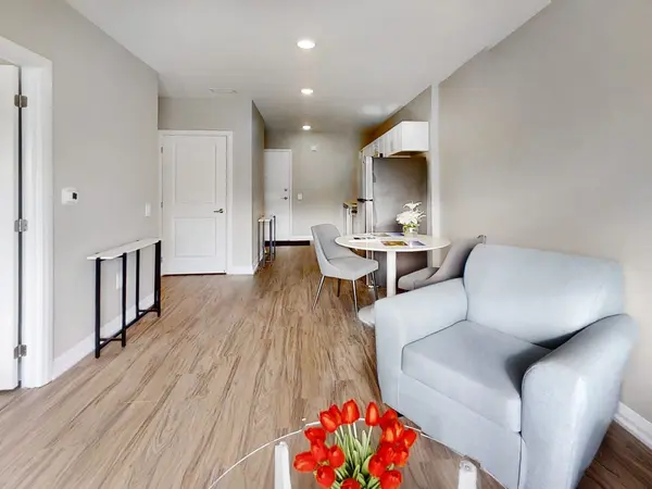 77 William ST N #305, Kawartha Lakes, ON K9V 4A2