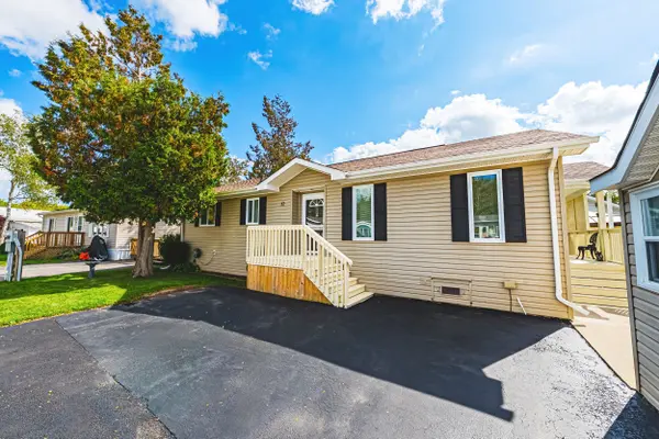 32 Water Street Pvt ST, Puslinch, ON N1H 6H9