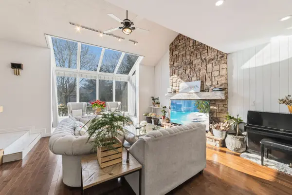 39 Templer DR, Hamilton, ON L9G 3X7