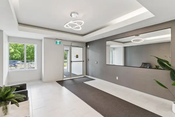 280 Herzberg RD #104, Kanata, ON K2K 0N8