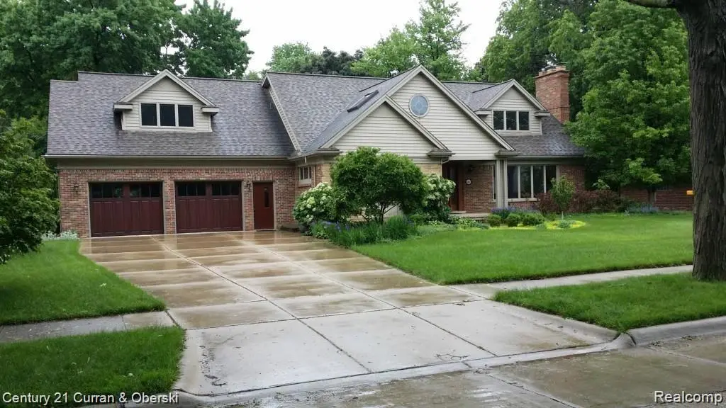 601 Crescent DR, Dearborncity_wayne, MI 48124