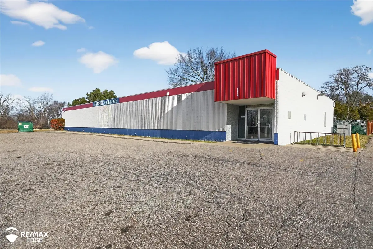 3214 Flushing RD, Flint, MI 48504