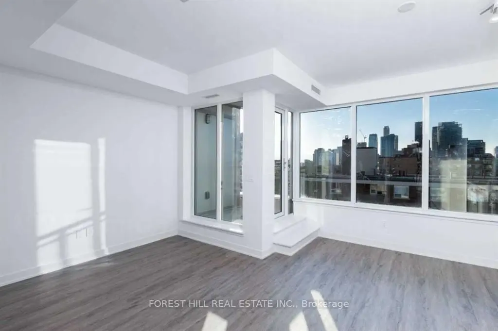 1 Cardiff RD #805, Toronto C10, ON M4P 0G2