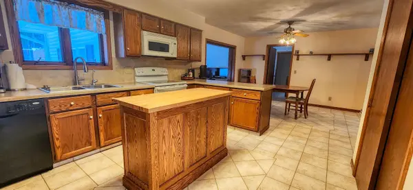 4-208R Beachcomber, Lake Carroll, IL 61046