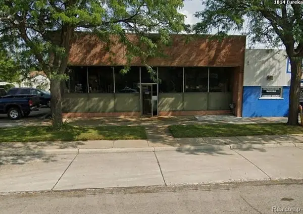 1814 Eureka RD, Wyandotte, MI 48192