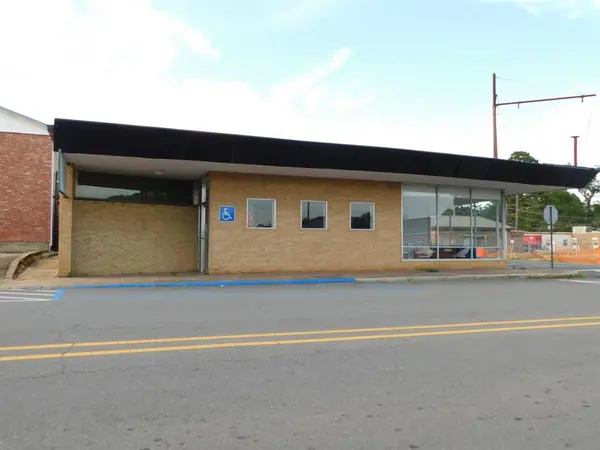 200 NE 1st Street, Springhill, LA 71075