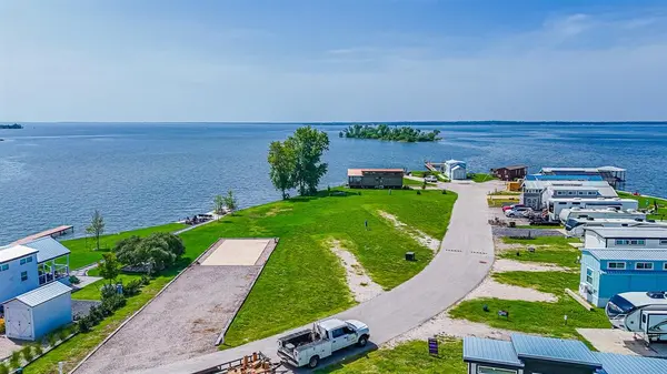 6447 Peninsula Road, Kerens, TX 75144