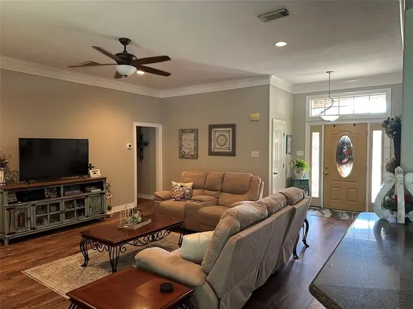 394 Sunland Park, Robinson, TX 76706