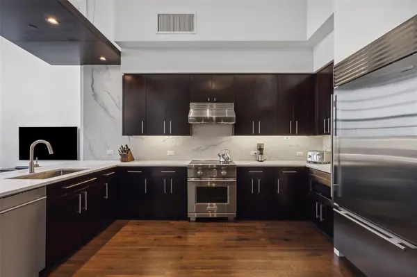 2600 W 7th Street #2812, Fort Worth, TX 76107