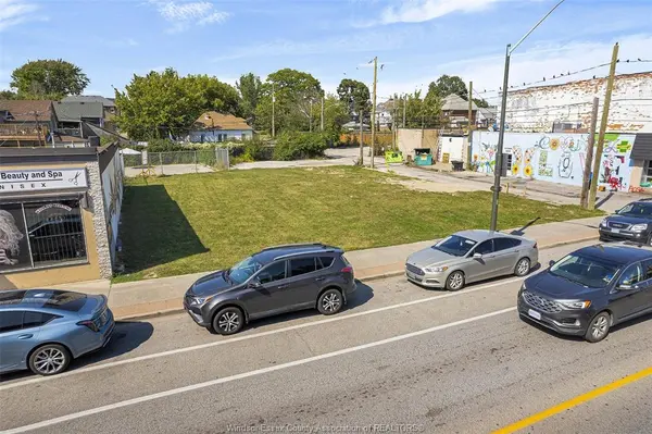 934-938 WYANDOTTE Street East, Windsor, ON N9A 3J8