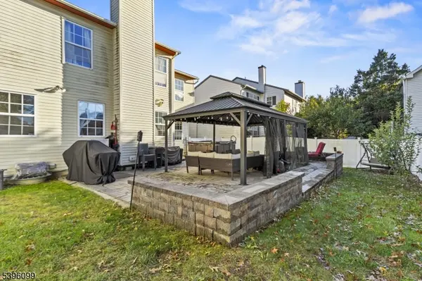 43 Pemberton Dr, Old Bridge Twp., NJ 07747