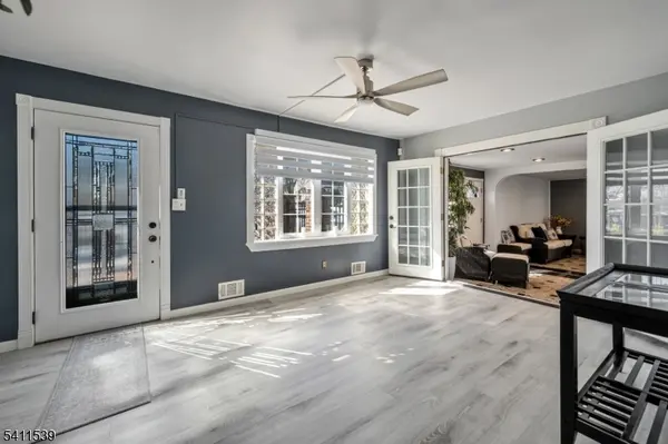 15 Furrey Pl cv, Paterson City, NJ 07522