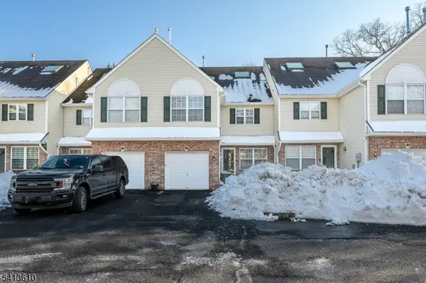 9 Cooper Ln, Long Hill Twp., NJ 07946