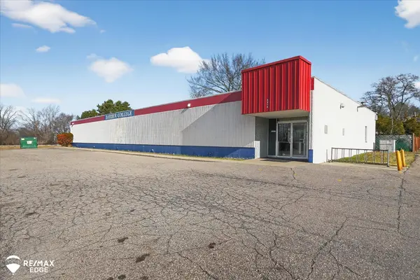 3214 Flushing RD, Flint, MI 48504