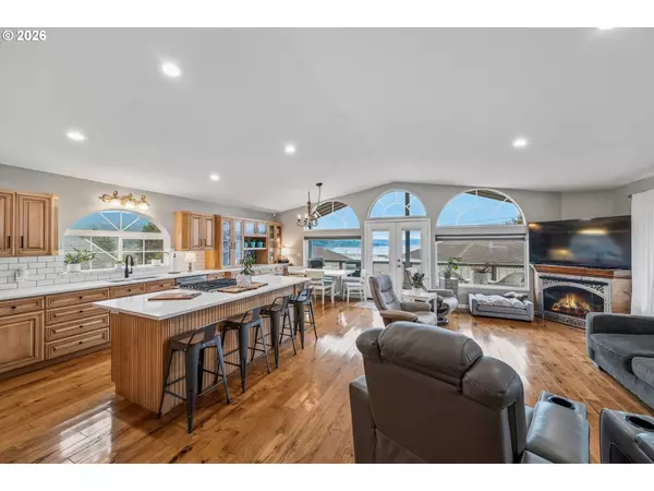 Garibaldi, OR 97118,1213 ACACIA AVE