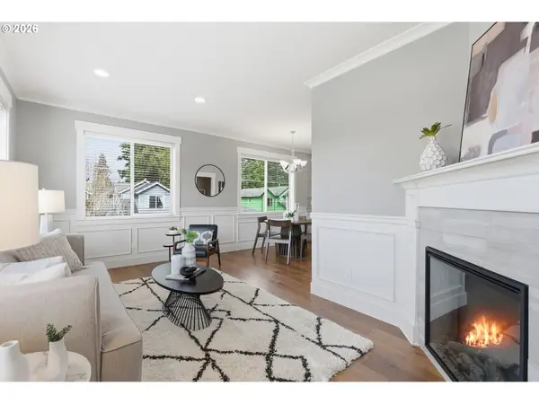 8280 N BURRAGE AVE, Portland, OR 97217