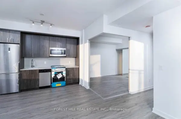 1 Cardiff RD #805, Toronto C10, ON M4P 0G2