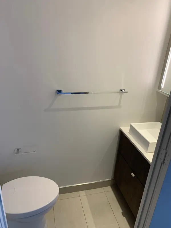 215 Queen ST W #2106, Toronto C01, ON M5V 0P5