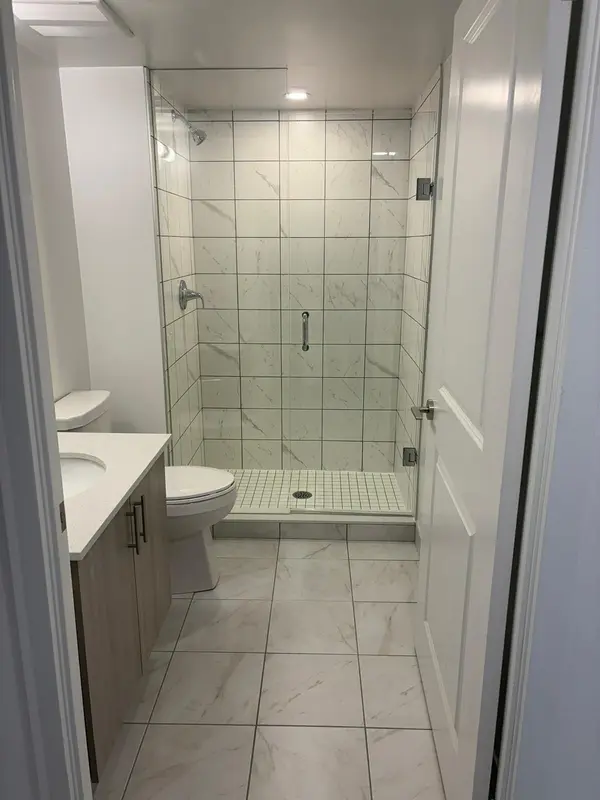 1010 Sandy Beach RD #1102, Pickering, ON L1W 0C7