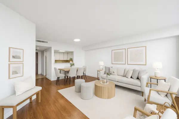 150 Alton Towers CIR #908, Toronto E07, ON M1V 4X7