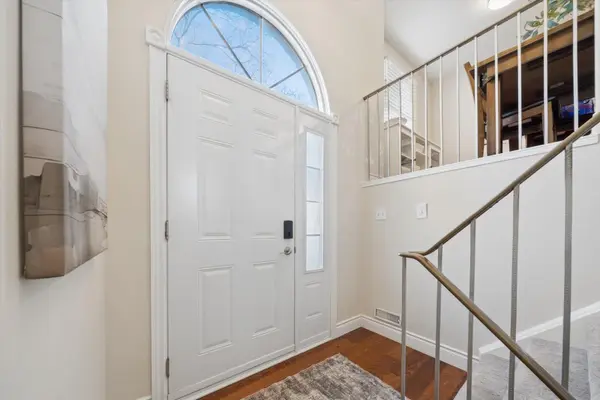 21 Harmony CIR #21, Bradford West Gwillimbury, ON L3Z 2T7