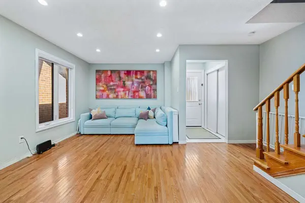 109 Whitney PL, Vaughan, ON L4J 6V6