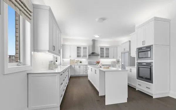 11 Edgar AVE, Essa, ON L3W 0A9