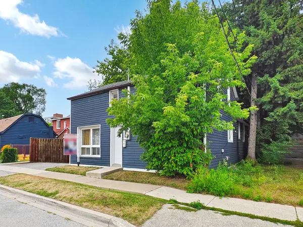 18 Mary ST, Brampton, ON L6W 2R1