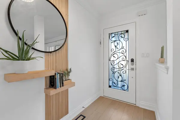 2182 Meadowglen DR, Oakville, ON L6M 4C9