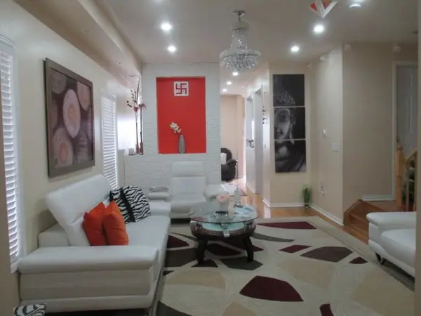 14 Pennyroyal CRES, Brampton, ON L6S 6J8