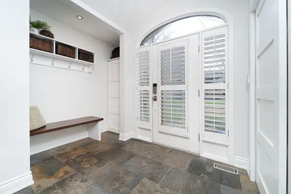 388 Ash RD, Oakville, ON L6J 4P7