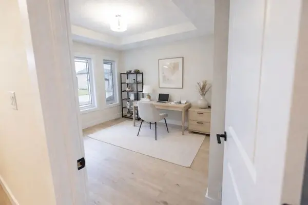 222 16th Avenue CRES, Hanover, ON N4N 3V3
