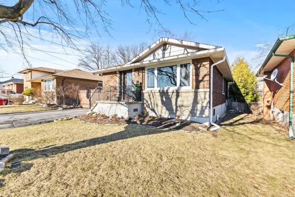 96 Terrace DR, Hamilton, ON L9A 2Y6