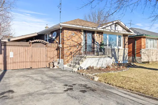 96 Terrace DR, Hamilton, ON L9A 2Y6