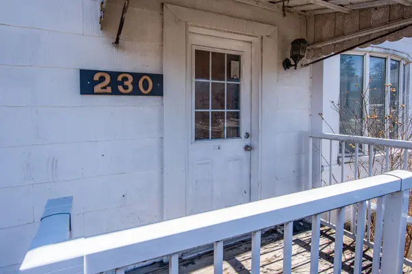 230 Lancaster ST W, Kitchener, ON N2H 4V1