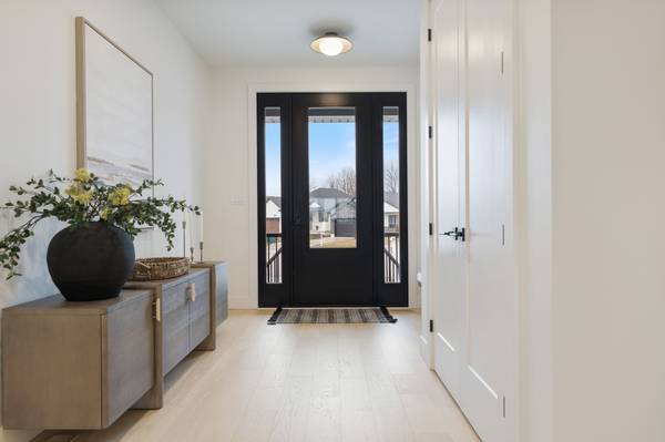 12 Macneil CT, Bayham, ON N0J 1T0