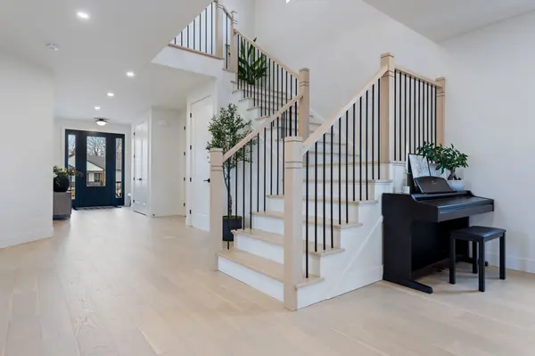 12 Macneil CT, Bayham, ON N0J 1T0