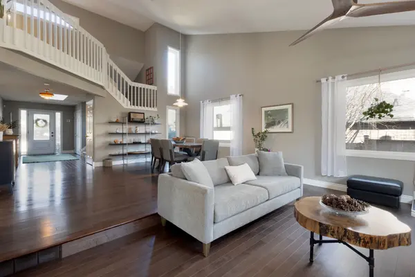 109 Parkview DR, Thames Centre, ON N0L 1G2