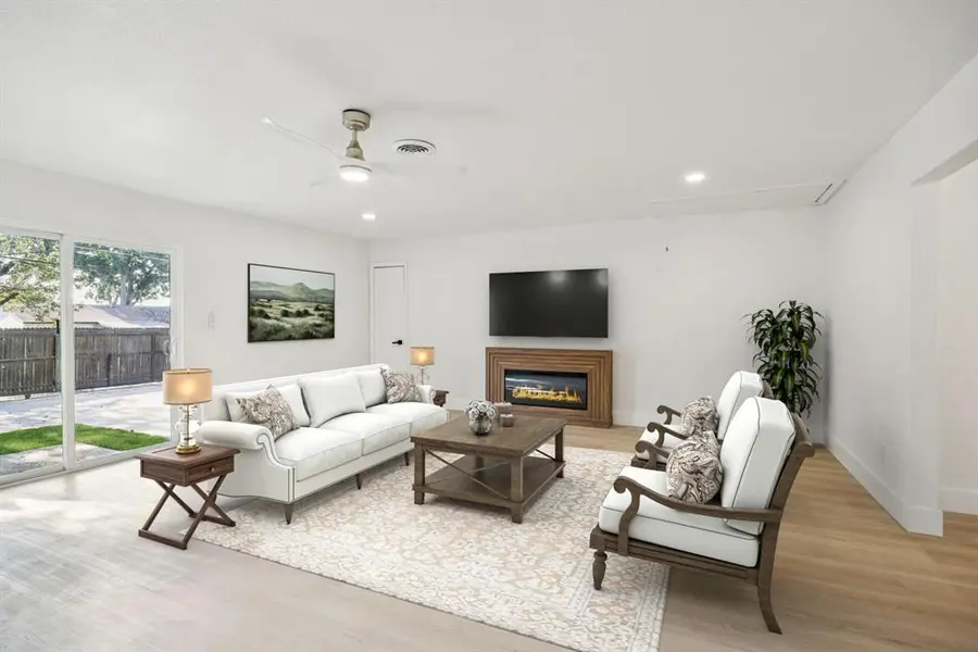 12226 Hoblitzelle Drive, Dallas, TX 75243