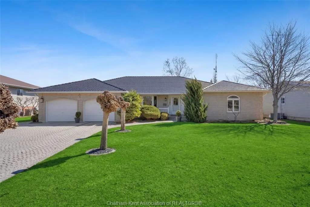 19 Campbell Street, Merlin, ON N0P 1W0