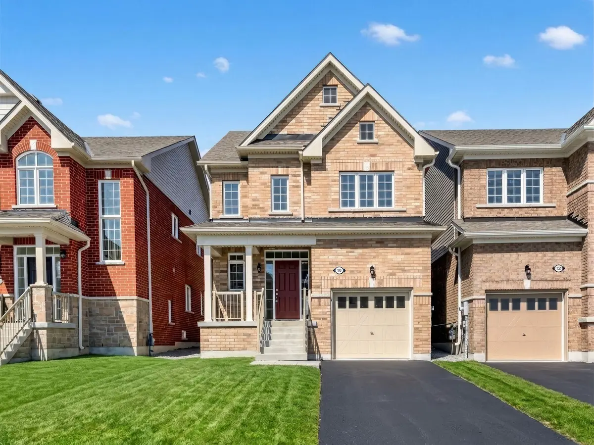 10 Wayne Allison DR, Georgina, ON L0E 1R0