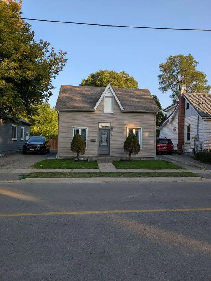 9 Jessie ST, Brampton, ON L6Y 1L3