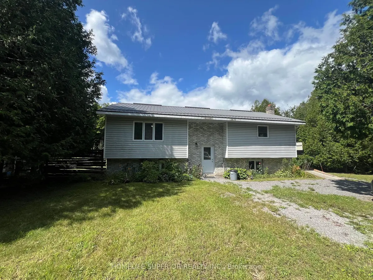 985 Twiddy RD, Centre Hastings, ON K0K 2M0
