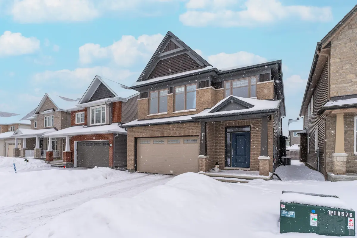 116 Helen Rapp WAY, Blossom Park - Airport And Area, ON K1T 0N4