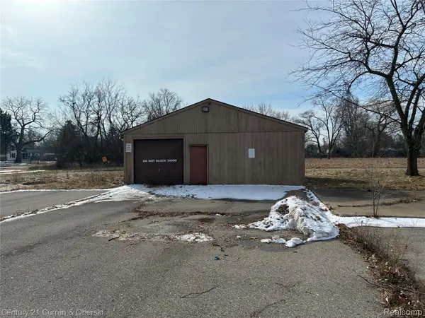 1413 Gratiot AVE, Saginaw, MI 48602