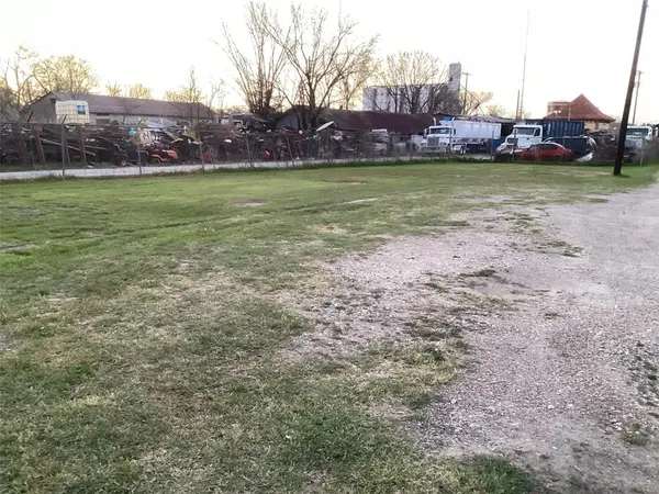 123 N 7th Street, Corsicana, TX 75110