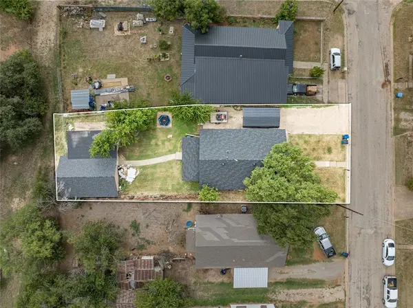 805 E Williams Street, Breckenridge, TX 76424